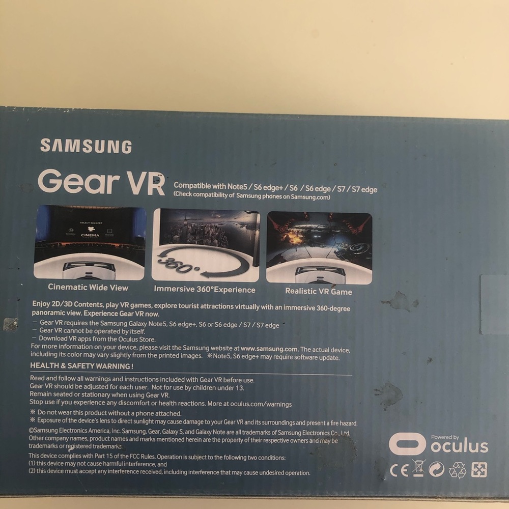 Samsung Gear VR Brand New - Picture 3 of 6